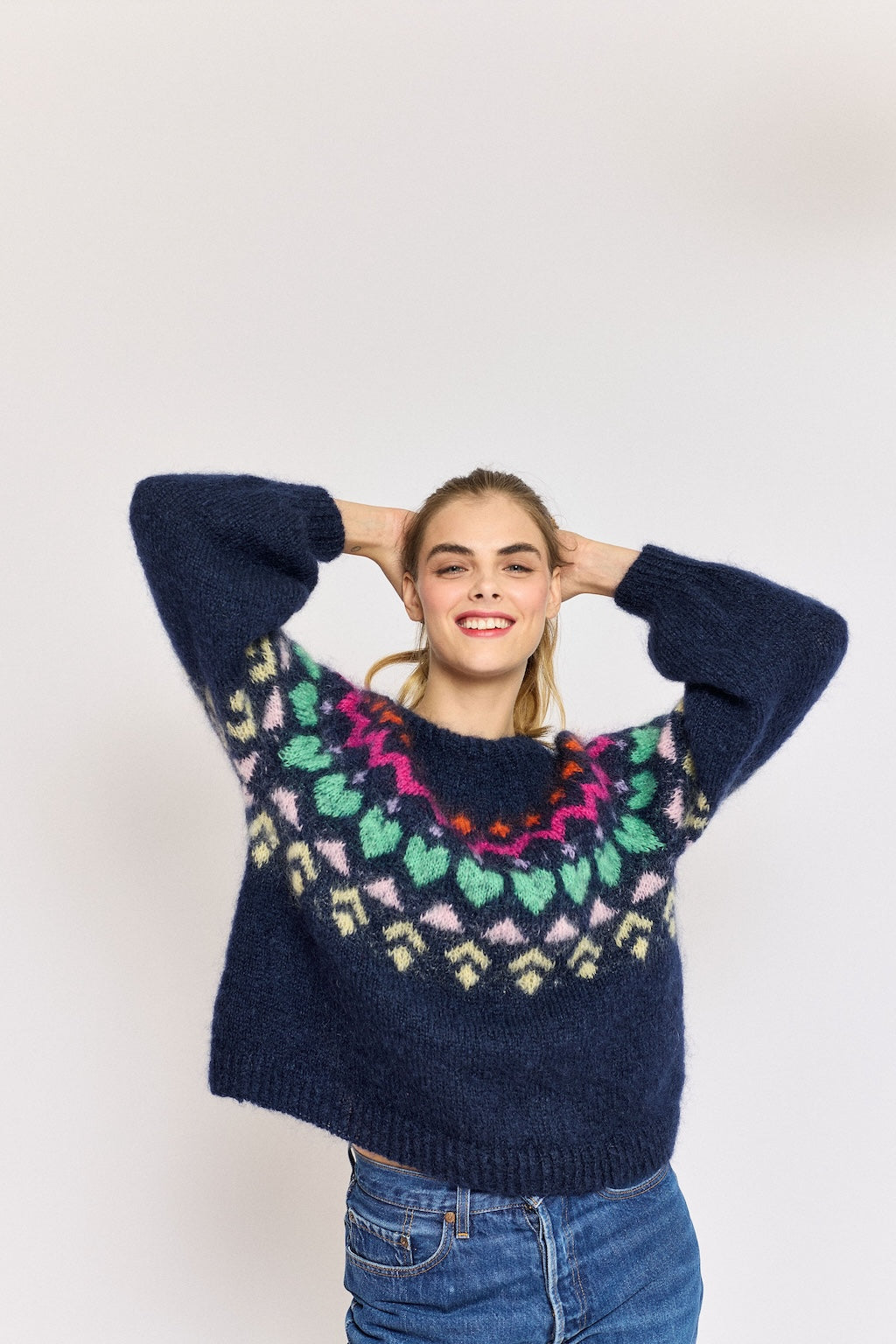 Un jol pull trcoté/ Un bonto jersey de trcot - Le flux de la Un jol pull trcoté/ Un bonto jersey de trcot - Le flux de la